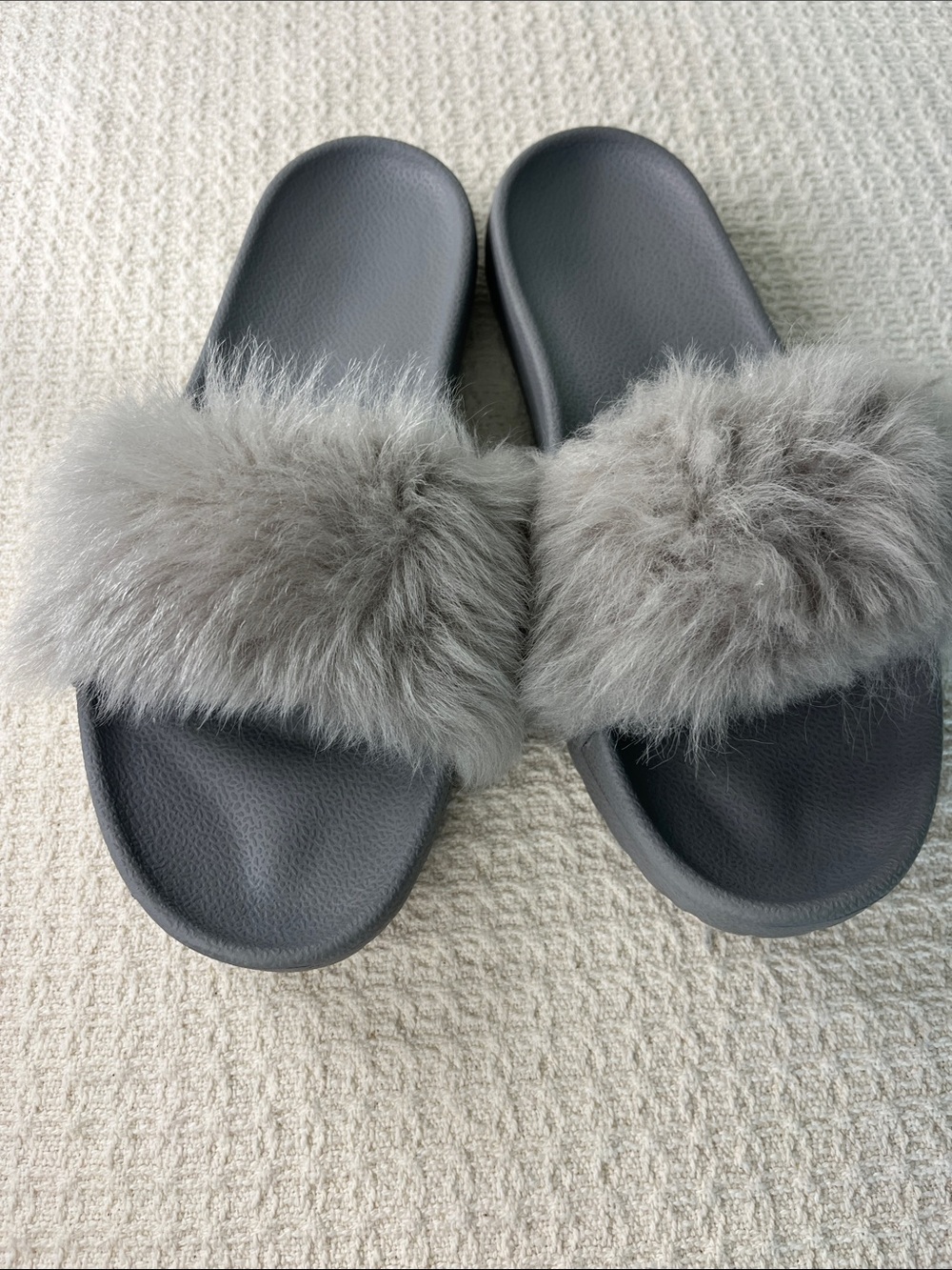 UGG Royale slides, real fur, soft- fluffy, approx sz 7-8 "seal" gorgeous grey